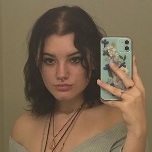 Meet your Posher, Lucy